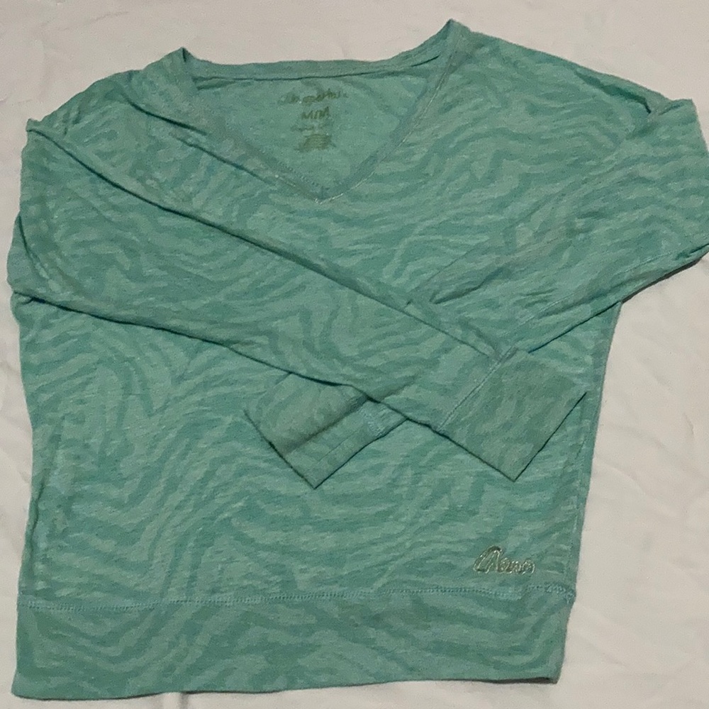 Aeropostale size medium long sleeve shirt